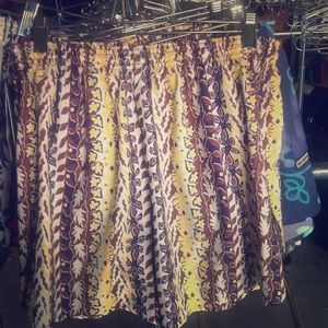 Beefy split leg print shorts